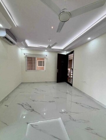 Room in 3 BHK Apartment at Rajapushpa Provincia, Narsingi – for Rent