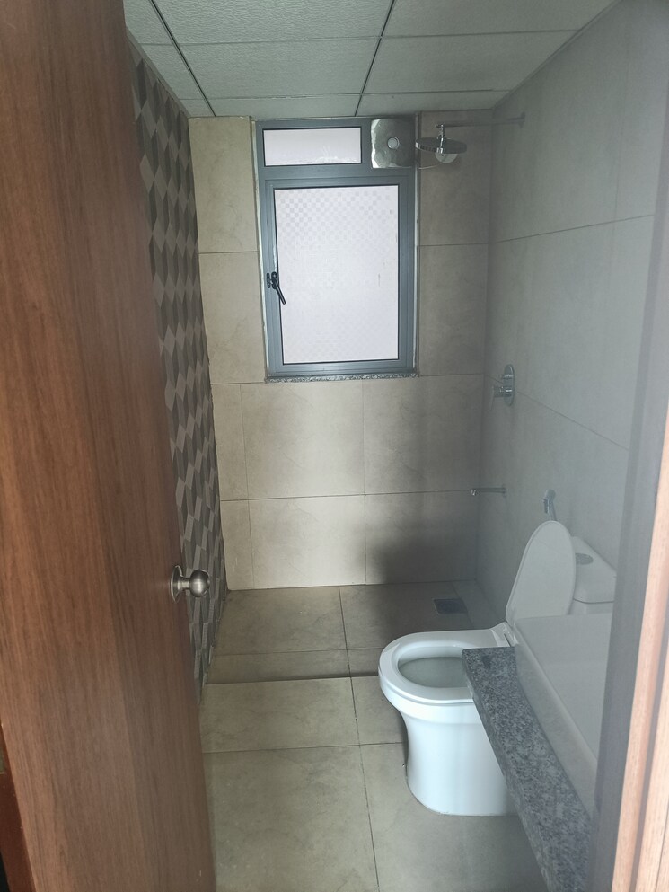 Bathroom, kalpataru-immensa 2 Bedroom 771 Sq.Ft. Apartment In Kolshet Road Thane 8938700