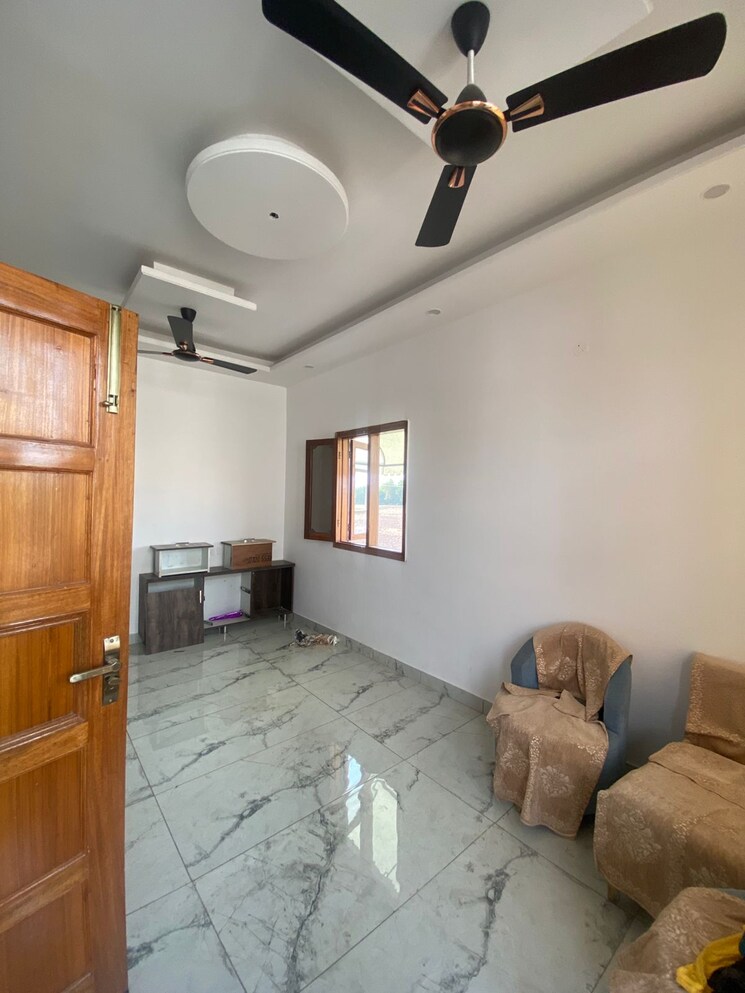 Living Room, pir machalla 2 Bedroom 100 Sq.Yd. Independent House In Pir Machalla Zirakpur 8938827