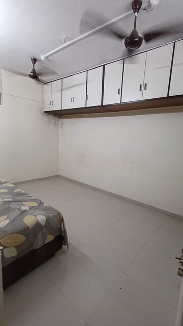 Master Bedroom in 2 BHK Apartment at Rashi Tower, Goregaon East – for Rent