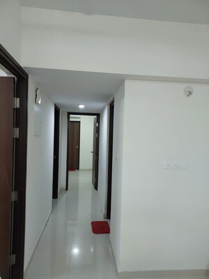 Building Lobby in 1.5 BHK Apartment at Lodha Casa Maxima, Mira Road – for Sale