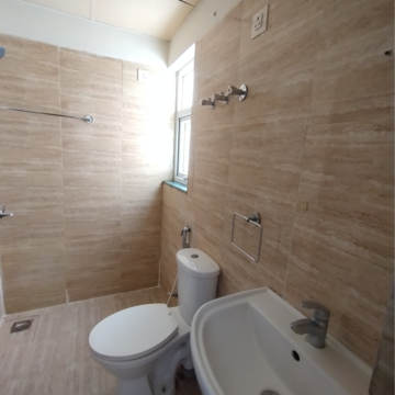 Bathroom in 3 BHK Apartment at BPTP Parkland Pride Phase 2, Sector 77 – for Rent