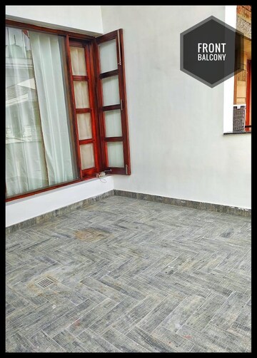 Room in 3 BHK Independent House at Sector 8 – for Rent