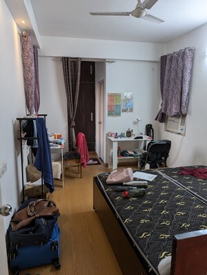 Master Bedroom in 4 BHK Apartment at Jaypee Green Wish town Klassic, Sector 134 – for Sale