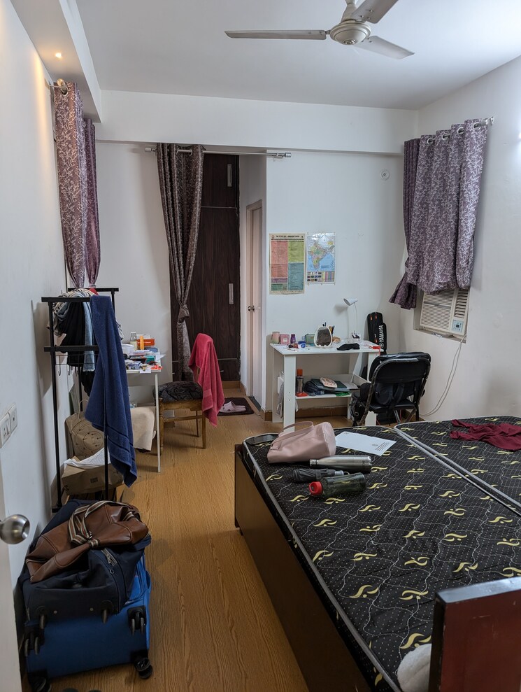 Master Bedroom, jaypee-green-wish-town-klassic 4 Bedroom 2463 Sq.Ft. Apartment In Sector 134 Noida 8938935