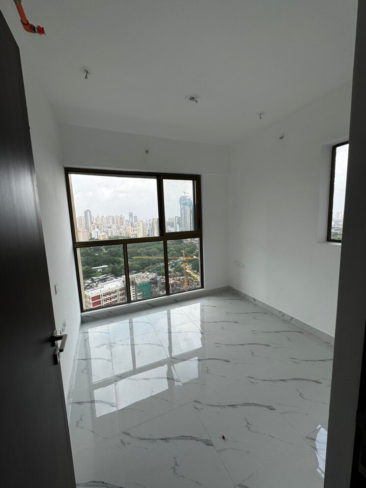 Room, raymond-ten-x-habitat 2 Bedroom 650 Sq.Ft. Apartment In Pokhran Road No Two Thane 8938920