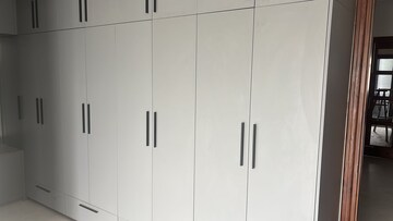 Room in 3 BHK Independent House at Sector 4 – for Rent