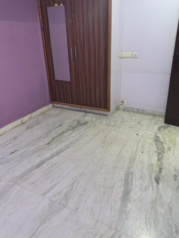 Room in 2 BHK Apartment at SR Arcade Balanagar, Bala Nagar – for Rent
