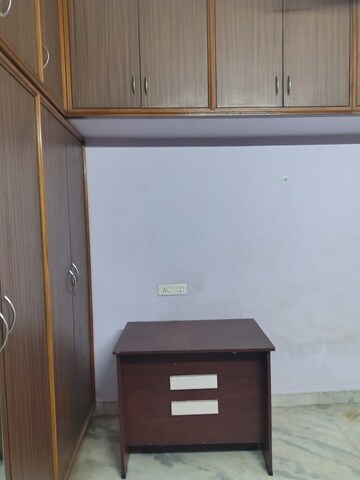 Furnished Amenities in 2 BHK Apartment at SR Arcade Balanagar, Bala Nagar – for Rent