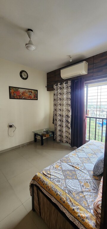 Master Bedroom in 1 BHK Apartment at Mulund East – for Sale