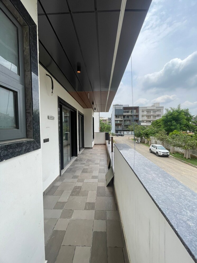 Balcony, bp-homes 4 Bedroom 4500 Sq.Ft. Builder Floor In Sector 85 Faridabad 8938999