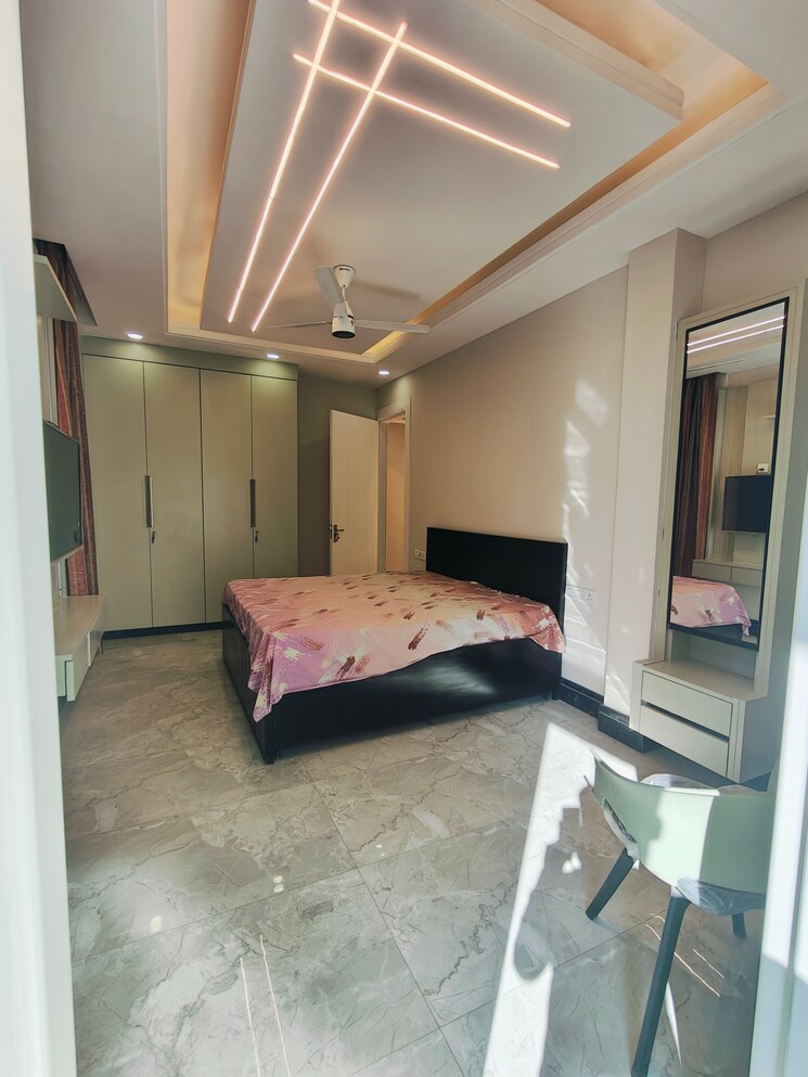 Bedroom, sushant-vyapaar-kendra 3 Bedroom 3210 Sq.Ft. Builder Floor In Sector 43 Gurgaon 8938980