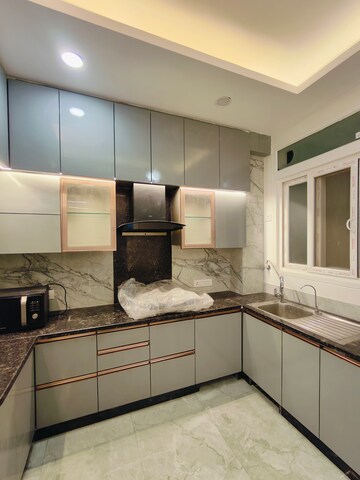 Kitchen in 3 BHK Builder Floor at Sushant Vyapaar Kendra, Sector 43 – for Rent