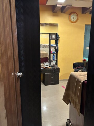 Furnished Amenities in 1 BHK Apartment at Accord Bindra One, Andheri East – for Rent