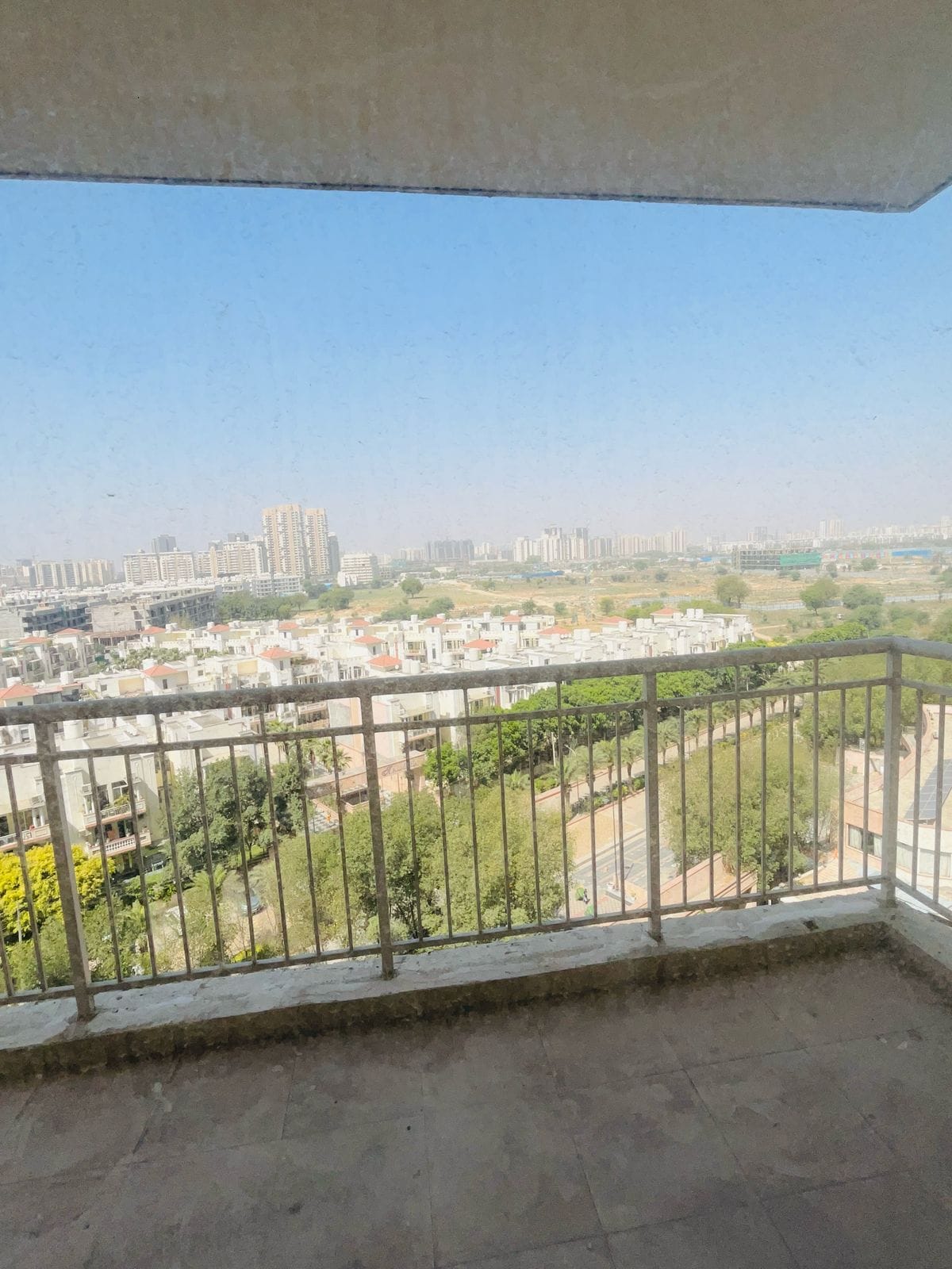 3 BHK + Servant Room Apartment For Rent in SS The Coralwood