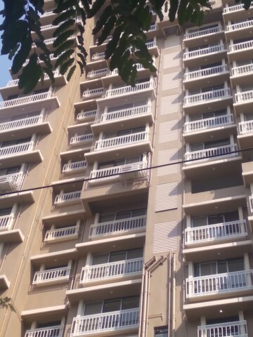 1 BHK Apartment For Rent in Dadar West