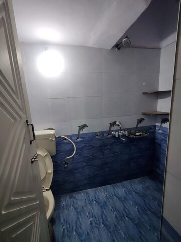 Bathroom in 1 BHK Builder Floor at Halasuru – for Rent