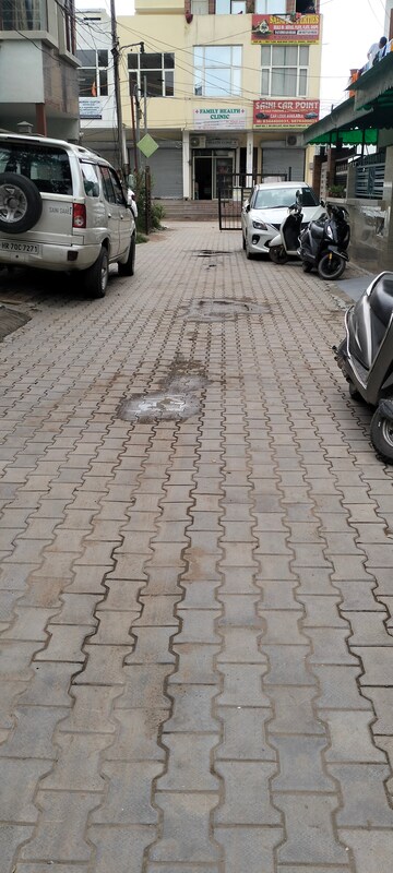 Parking in 2 BHK Independent House at MS Enclave Zirakpur, Dhakoli – for Sale