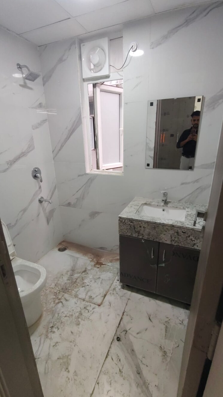 Kitchen, smart-world-gems 3 Bedroom 1496 Sq.Ft. Builder Floor In Sector 89 Gurgaon 8939039