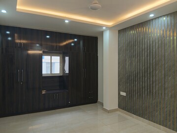 Furnished Amenities in 3 BHK Builder Floor at Sushant Lok 3, Sector 57 – for Sale