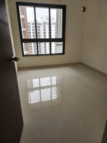 Room in 2 BHK Apartment at Runwal Gardens Phase I, Dombivli East – for Rent