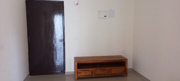 Furnished Amenities in 2 BHK Apartment at Shree Vardhman Green Court, Sector 90 – for Rent