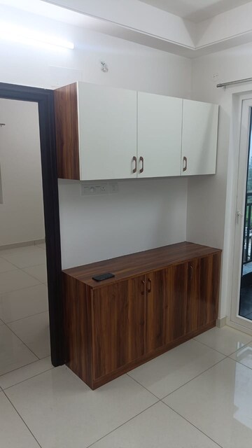 Room in 2 BHK Apartment at Aparna Sarovar Zicon, Nallagandla – for Rent