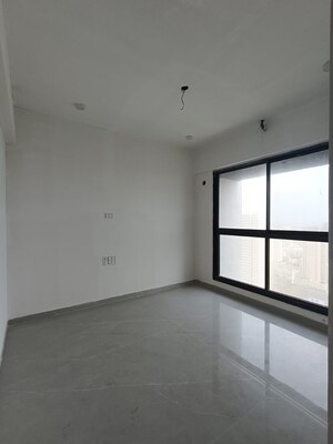 Room in 2 BHK Apartment at Dev Leo Tower, Oshiwara – for Sale