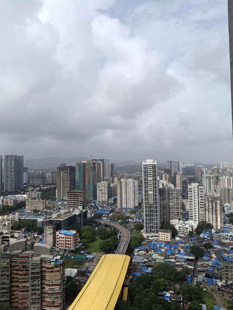 2 BHK Apartment For Sale in Dev Leo Tower