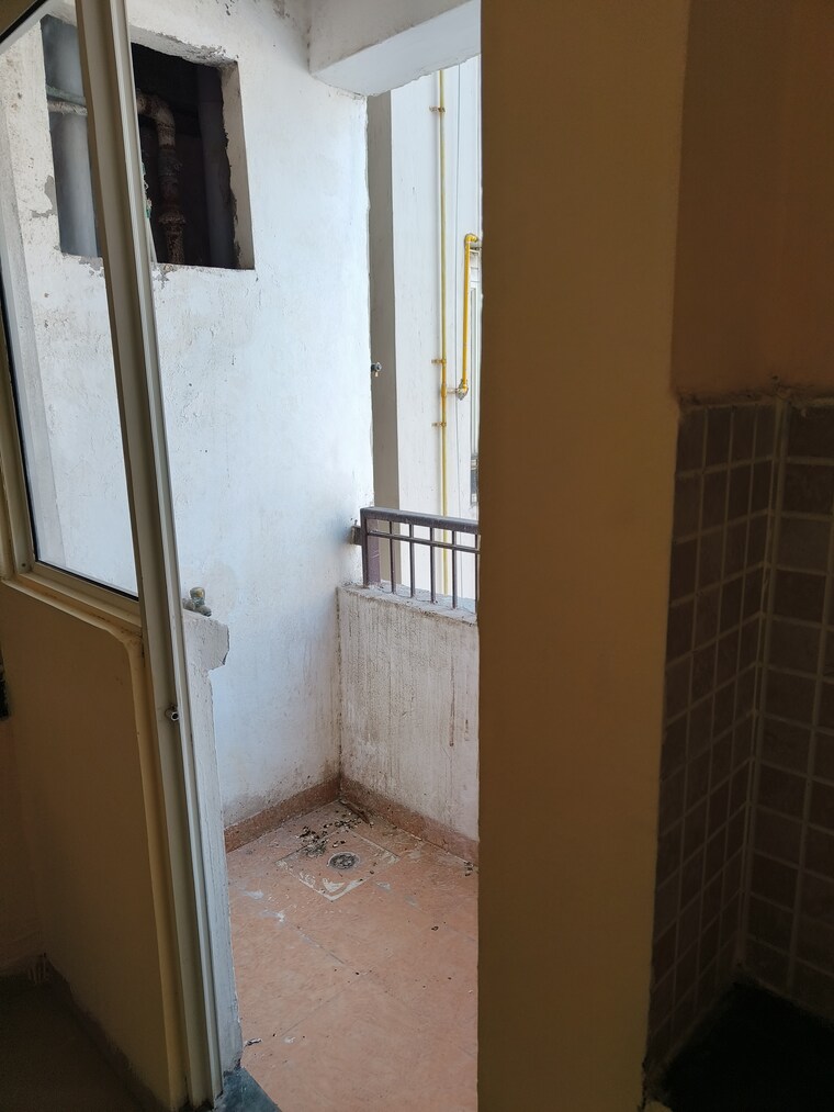 Balcony, jaypee-greens-kosmos 3 Bedroom 720 Sq.Ft. Apartment In Sector 134 Noida 8939116