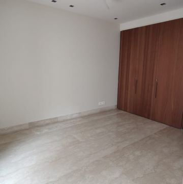 Room in 4 BHK Builder Floor at Veera Safdarjung Enclave, Safdarjung Enclave – for Rent