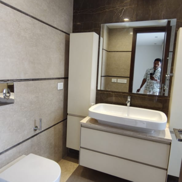 Bathroom in 4 BHK Builder Floor at Veera Safdarjung Enclave, Safdarjung Enclave – for Rent