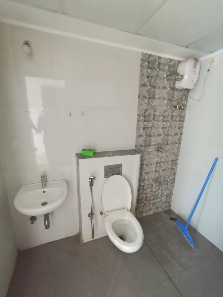 Bathroom, lodha-palava-aquaville-series-aurora-a-and-d 3 Bedroom 821 Sq.Ft. Apartment In Dombivli East Thane 8939135