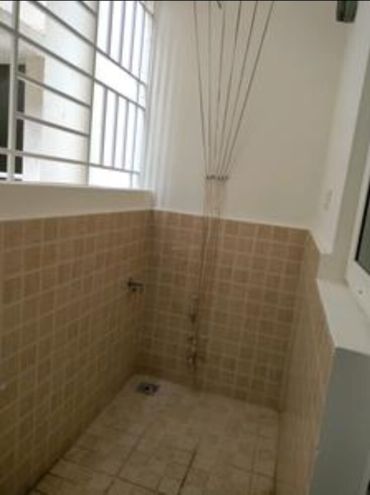 Bathroom, shriram-luxor 2 Bedroom 1195 Sq.Ft. Apartment In Hennur Road Bangalore 8939149