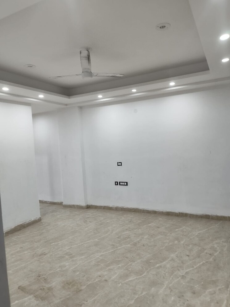 Room, freedom fighters enclave 2 Bedroom 850 Sq.Ft. Builder Floor In Freedom Fighters Enclave Delhi 8939264