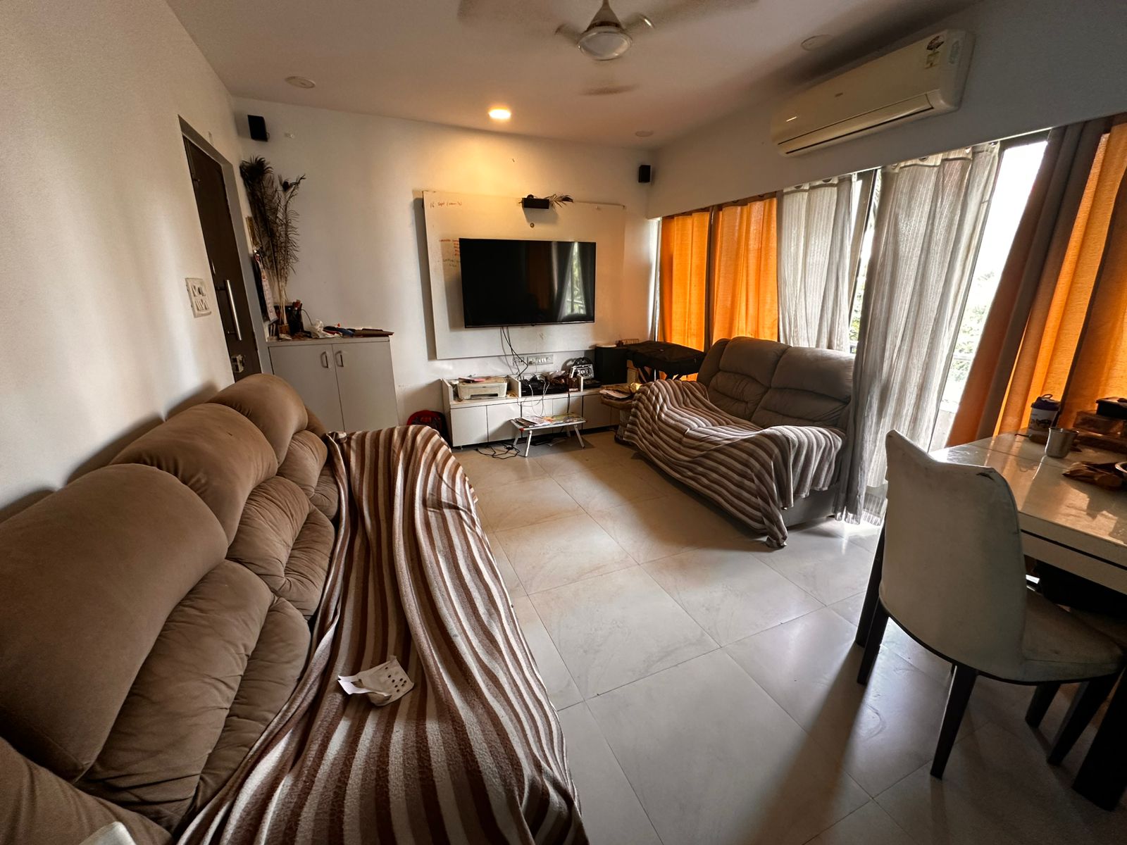 2 BHK + Extra Room Apartment For Rent in Conwood Astoria