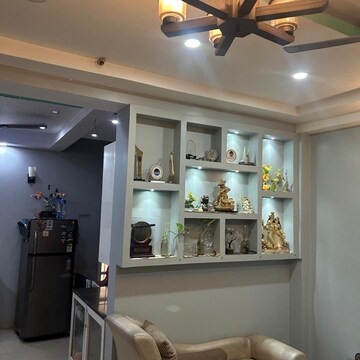 Furnished Amenities in 3 BHK Apartment at Gardenia Golf City, Noida Central – for Rent