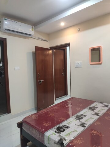 Bedroom in 2 BHK Builder Floor at Kondapur – for Rent