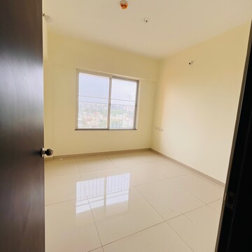 Room in 2.5 BHK Apartment at Kolte Patil Life Republic, Marunji – for Rent
