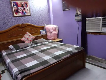 Bedroom in 2 BHK Builder Floor at Sathi Apartment, Rohini Sector 9 – for Rent