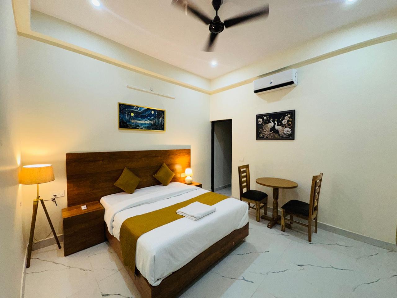 2 BHK 955 Sq.Ft. Apartment in Gaur Atulyam