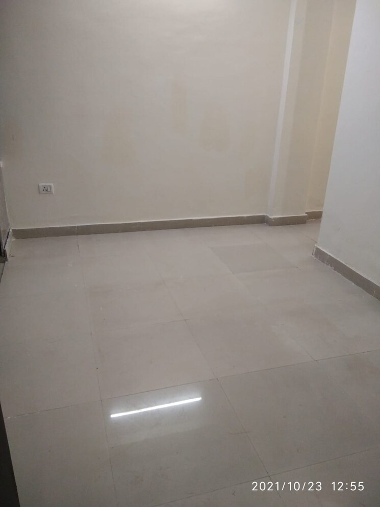 Room, vasundhara sector 1 1 Bedroom 500 Sq.Ft. Builder Floor In Vasundhara Sector 1 Ghaziabad 8939433