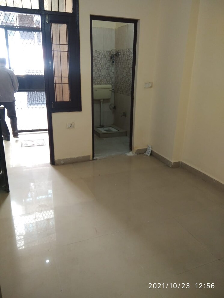 Room, vasundhara sector 1 1 Bedroom 500 Sq.Ft. Builder Floor In Vasundhara Sector 1 Ghaziabad 8939433