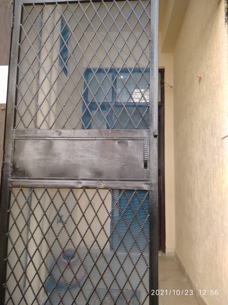 Balcony, vasundhara sector 1 1 Bedroom 500 Sq.Ft. Builder Floor In Vasundhara Sector 1 Ghaziabad 8939433
