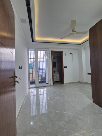 Bedroom in 2 BHK Builder Floor at Palm Residency Chhatarpur, Chattarpur – for Rent