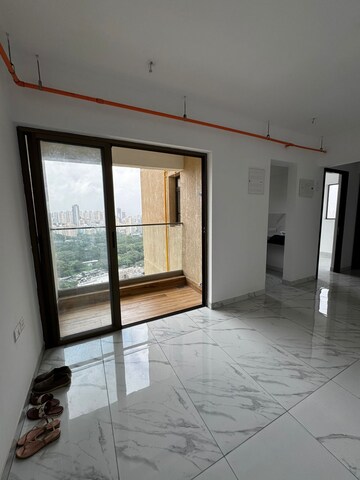 Room in 2 BHK Apartment at Raymond Ten X Habitat, Pokhran Road No Two – for Rent