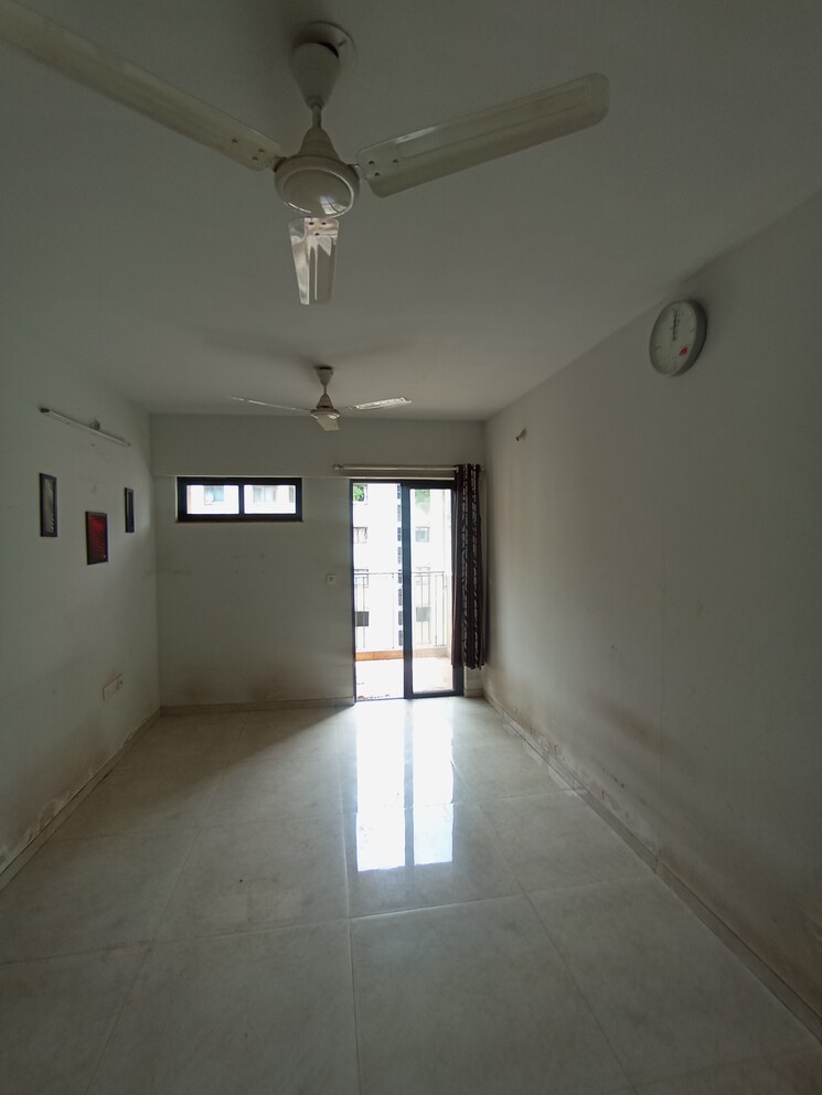 Living Room, lodha-palava-city-lakeshore-greens 1.5 Bedroom 634 Sq.Ft. Apartment In Dombivli East Thane 8939461