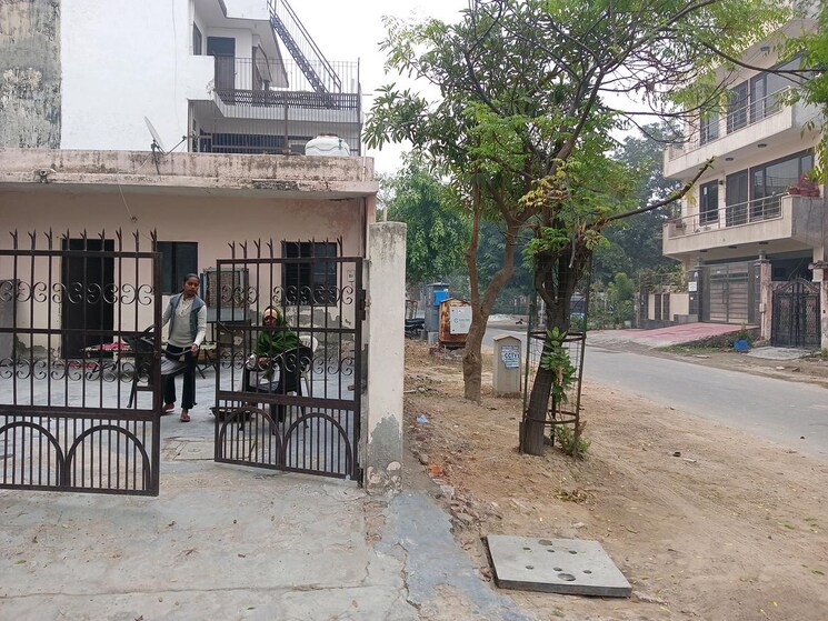 Exterior View, eta i greater noida  225 Sq.Mt. Plot In Eta I Greater Noida Greater Noida 8939434