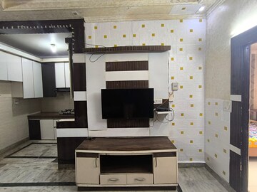 Master Bedroom in 2 BHK Builder Floor at Vasundhara Sector 1 – for Rent
