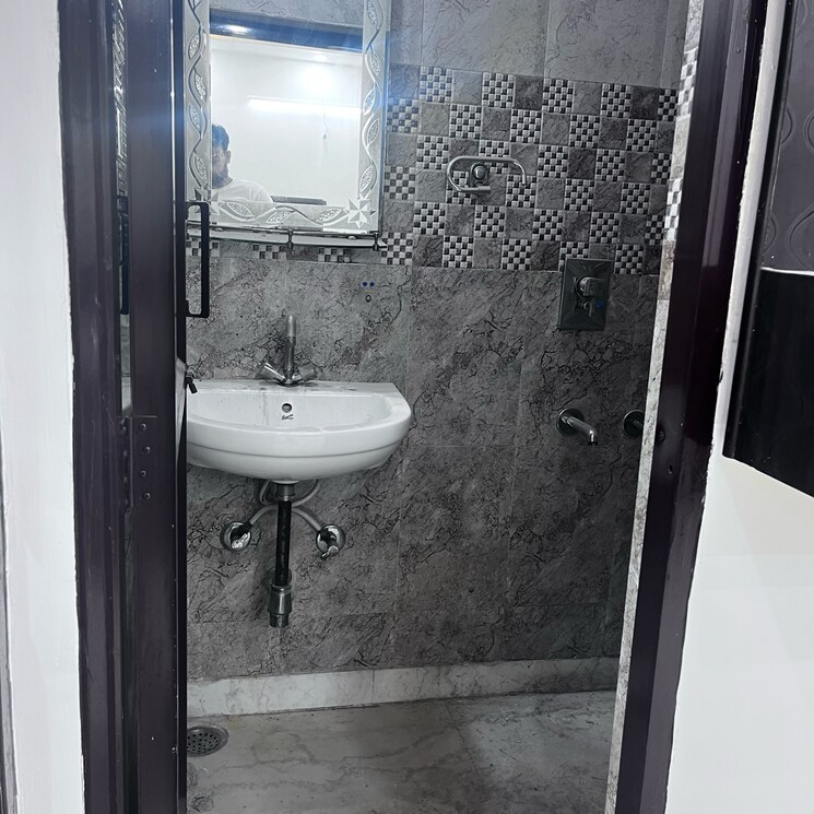 Bathroom, kg2-apartments 1 Bedroom 55 Sq.Yd. Builder Floor In Vikas Puri Delhi 8939507